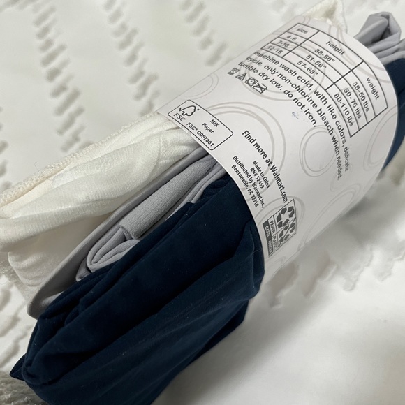 🦵 New Girls’ Tights 3 pair, Size Medium - Picture 5 of 5